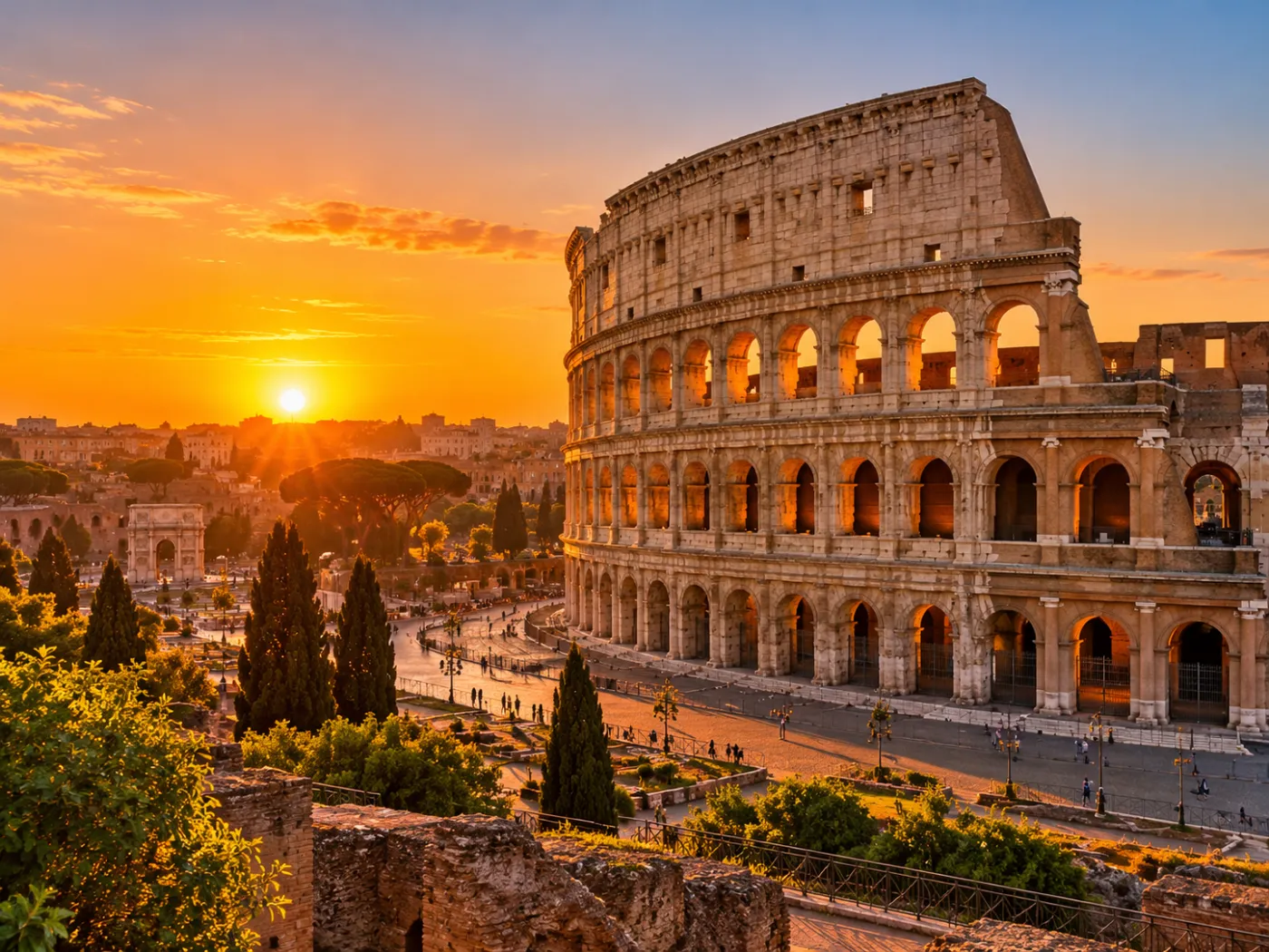Coliseo de Roma al atardecer